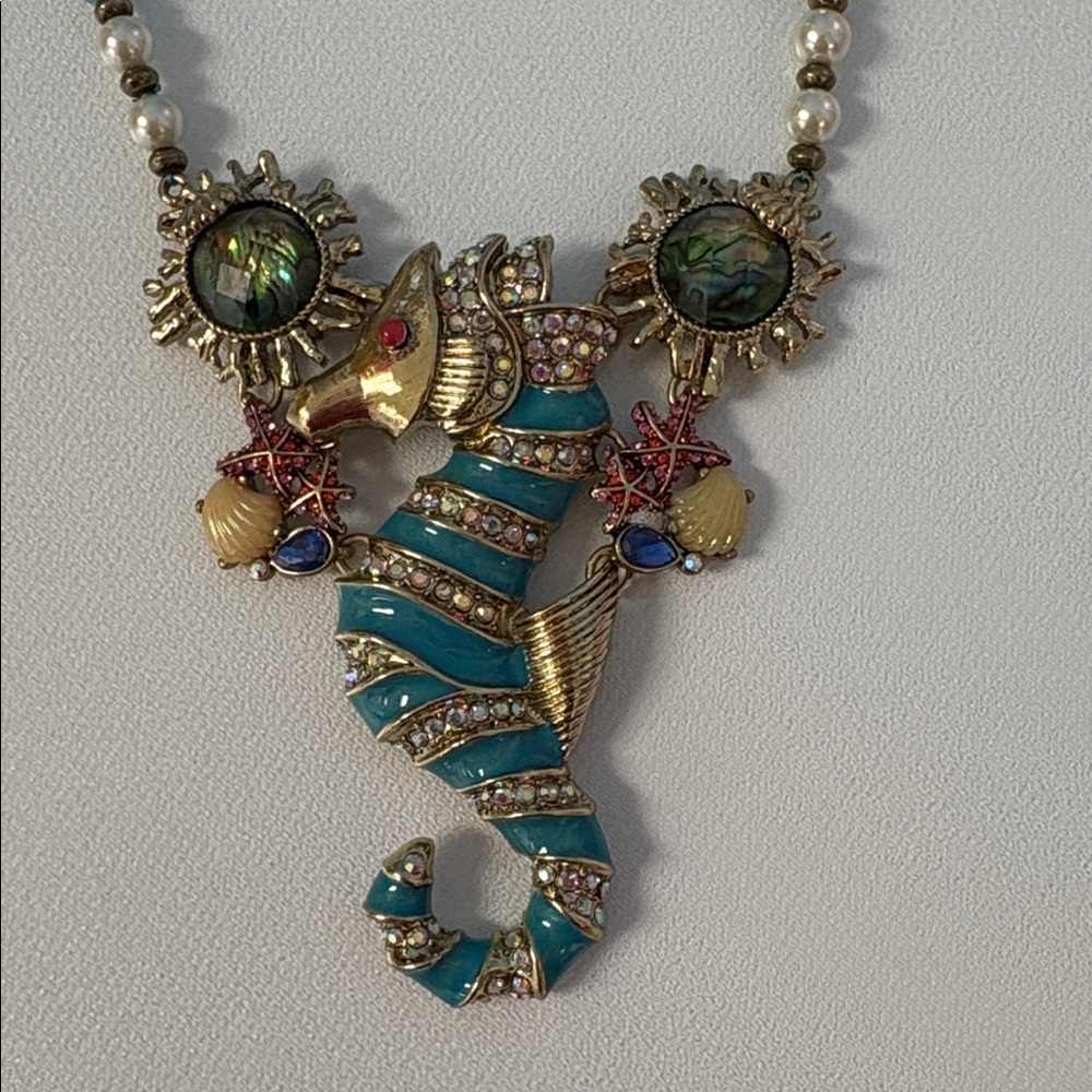 Betsey Johnson seahorse necklace - Picture 5 of 7